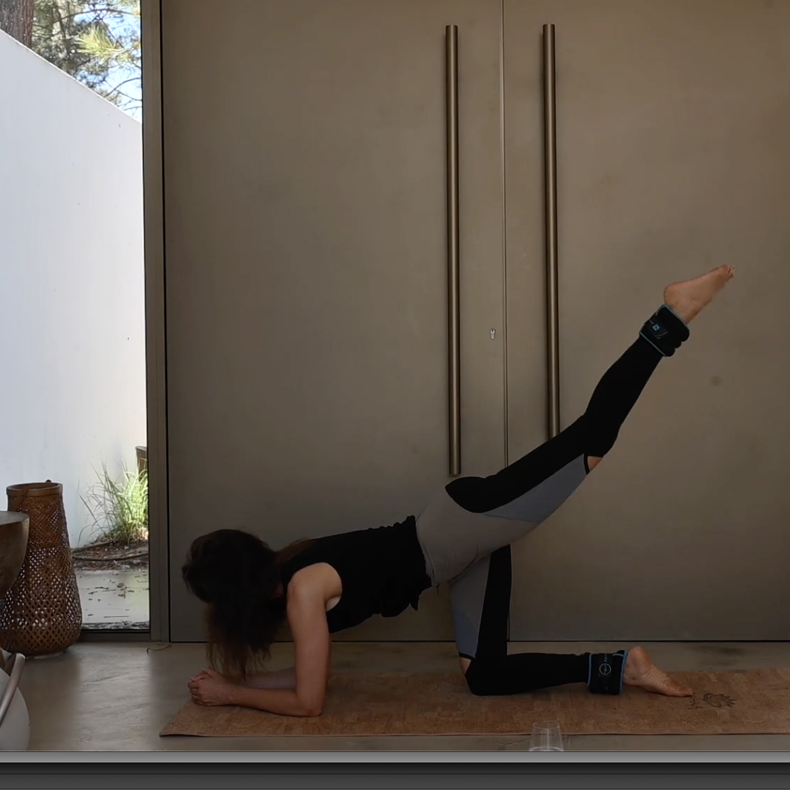 Casa Mahala Essence - Booty Love